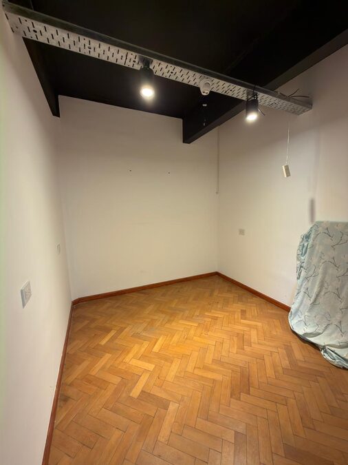 IMPORTANTE PISO EN ALQUILER - OFICINA
