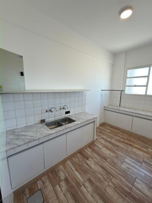 IMPORTANTE PISO EN ALQUILER - OFICINA