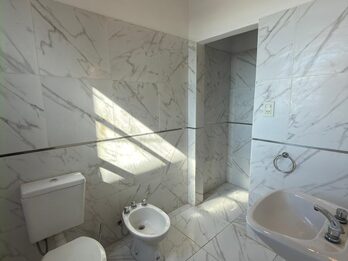 IMPORTANTE PISO EN ALQUILER - OFICINA