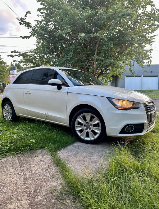 Audi A 1 1.4 tsfi impecable