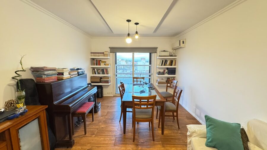 Venta departamento 3 dormitorios con cochera. calle 25 de Mayo Código.