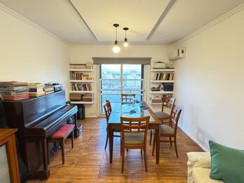 Venta departamento 3 dormitorios con cochera. calle 25 de Mayo Código.