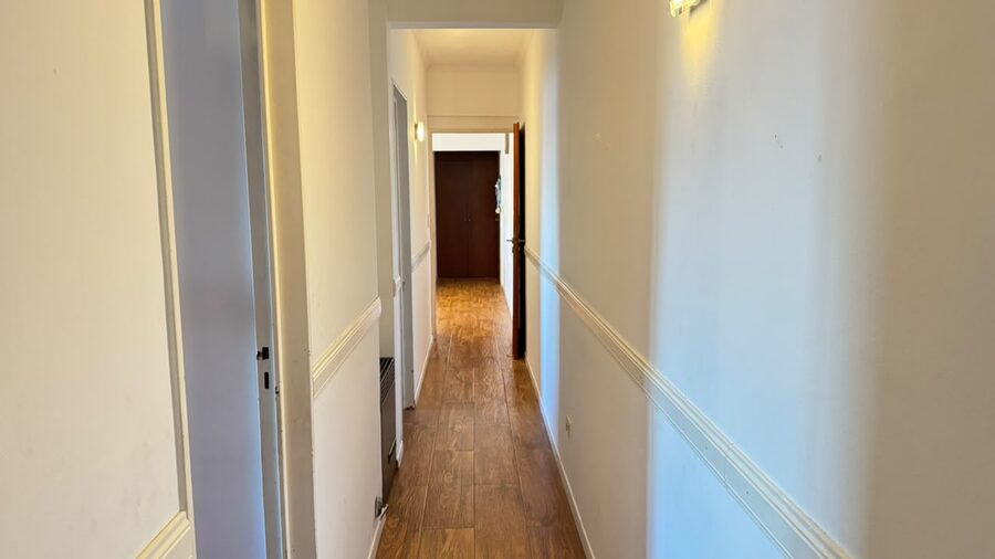 Venta departamento 3 dormitorios con cochera. calle 25 de Mayo Código.