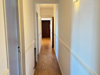 Venta departamento 3 dormitorios con cochera. calle 25 de Mayo Código.