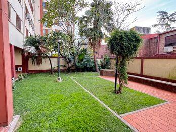 Venta departamento 3 dormitorios con cochera. calle 25 de Mayo Código.