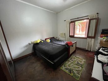EN VENTA CASA DE 3 DORMITORIOS CON PATIO ZONA PLAZA SAENZ PEÑA