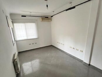 Casa 4 dormitorios Apta Crédito - Calle Salta y Nogoya