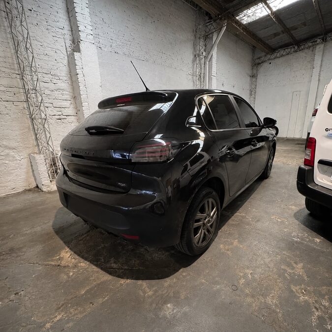 PEUGEOT 208 1.6 ALLURE AT - AÑO 2.025