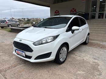 FORD FIESTA 1.6 S. Recibo vehículos de menor y mayor valor.