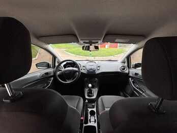 FORD FIESTA 1.6 S. Recibo vehículos de menor y mayor valor.