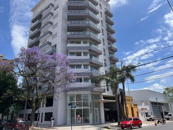 SE VENDE DEPARTAMENTO UN DORMITORIO + COCHERA. SAN JUAN Y NOGOYA