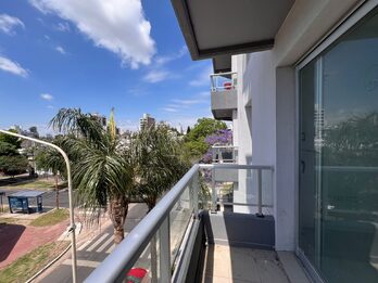 SE VENDE DEPARTAMENTO UN DORMITORIO + COCHERA. SAN JUAN Y NOGOYA
