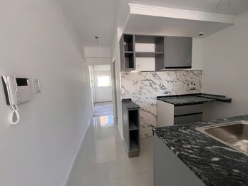 SE VENDE DEPARTAMENTO UN DORMITORIO + COCHERA. SAN JUAN Y NOGOYA