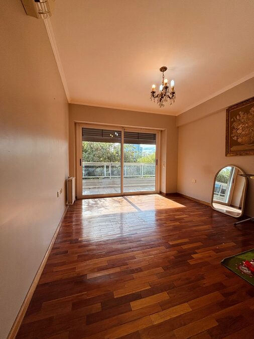 venta de semi-piso en calle Mitre y Córdoba.