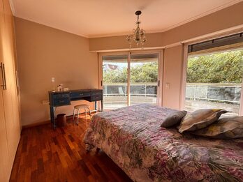 venta de semi-piso en calle Mitre y Córdoba.