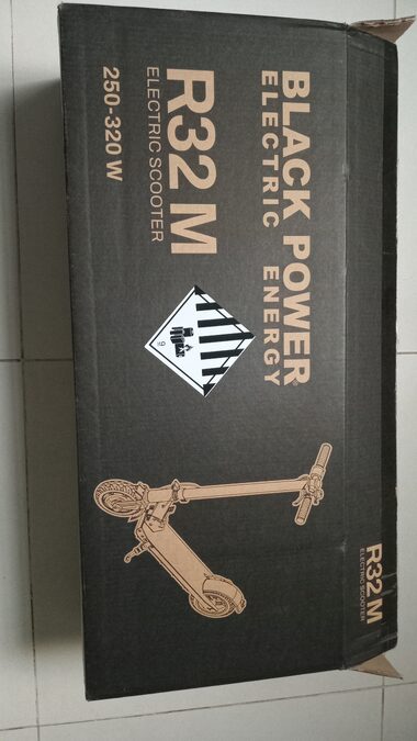 Monopatín electrico Black Power R32M