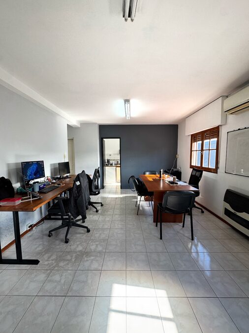 ALQUILER DEPTO 2 DORM CARBO E YRIGOYEN