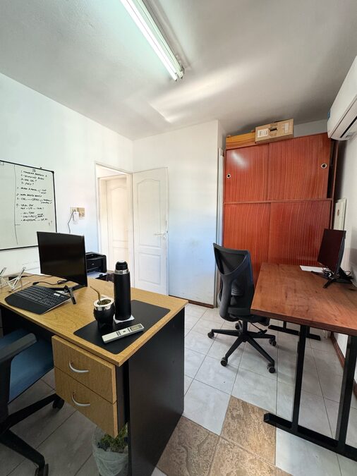 ALQUILER DEPTO 2 DORM CARBO E YRIGOYEN