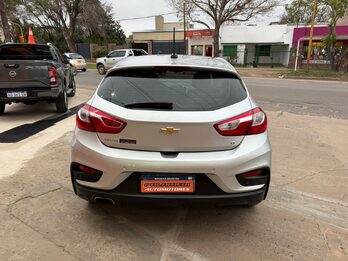 CRUZE 1.4T LT 5ptas A/T-2023