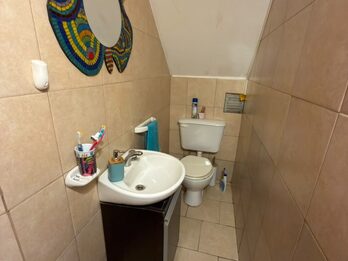 EN VENTA DUPLEX 3 DORMITORIOS CON PATIO Y COCHERA - EXCELENTE UBICACION