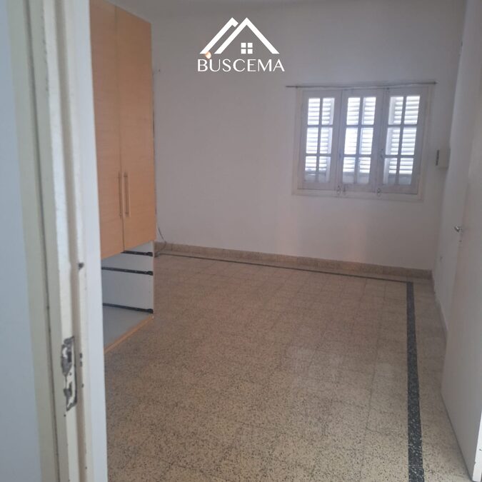 CASA EN ALQUILER - ZONA PARQUE URQUIZA