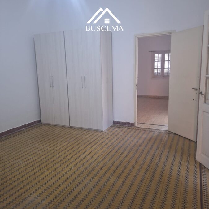 CASA EN ALQUILER - ZONA PARQUE URQUIZA