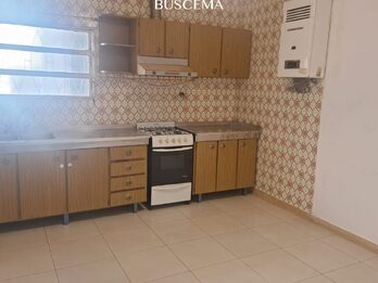 CASA EN ALQUILER - ZONA PARQUE URQUIZA