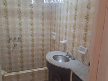 CASA EN ALQUILER - ZONA PARQUE URQUIZA