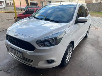 Ka Se 1.5 4 cilindros  2017 85.000km. Vendo o permuto mayor-menor