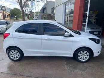 Ka Se 1.5 4 cilindros  2017 85.000km. Vendo o permuto mayor-menor