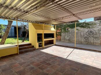 PARTICULAR ALQUILA CASA + GALPÓN