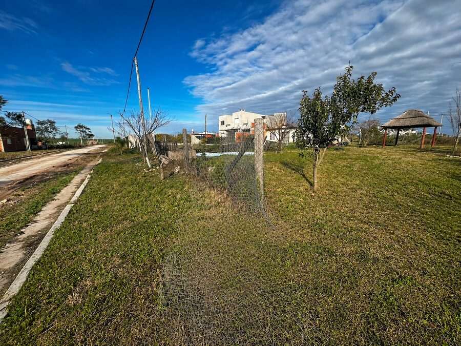 LOMA HERMOSA LOTE CON PILETA