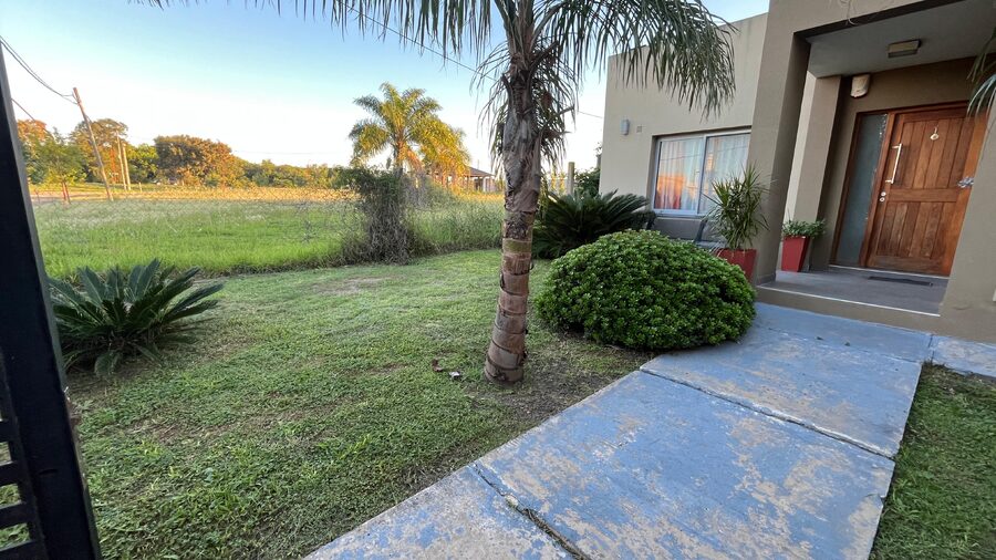 Vendo Casa Moderna en Oro Verde!