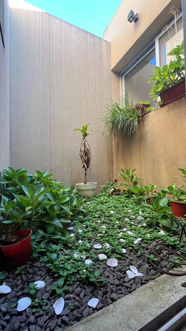 Vendo Casa Moderna en Oro Verde!