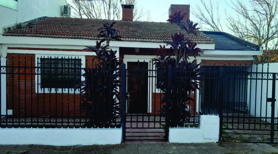 VENDO CASA 3 DORM. MUY BUENA UBICACION