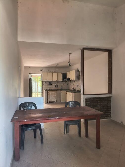 VENDO CASA 3 DORM. MUY BUENA UBICACION