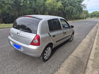 Clio autentique 5 ptas 1.2