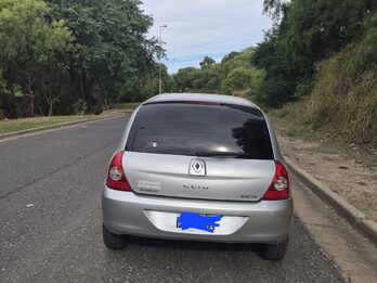 Clio autentique 5 ptas 1.2