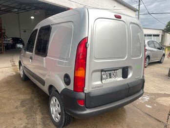 Kangoo 1.6 gnc furgon  2013 165.000km. Vendo o permuto mayor-menor