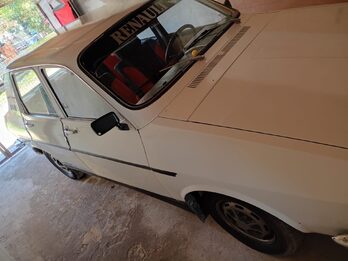 Renault 12
