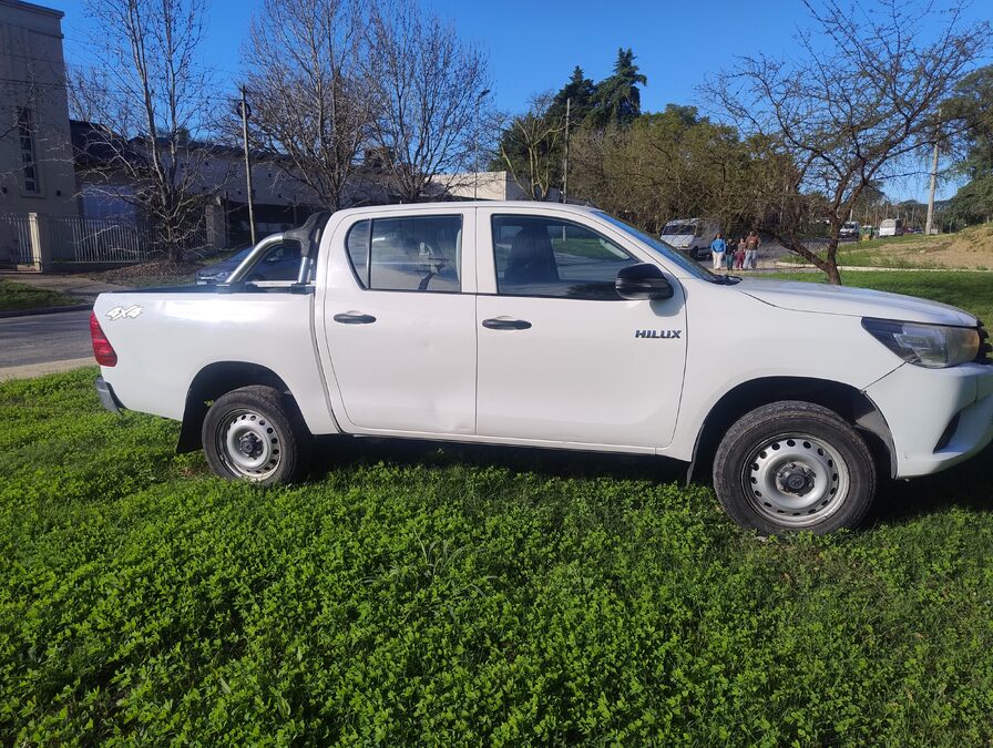 Hilux DX 4x4