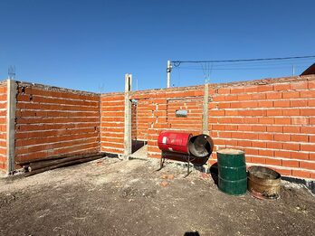 CASA A ESTRENAR EN COLONIA ENSAYO, 2 DORM Y GRAN FONDO VERDE.