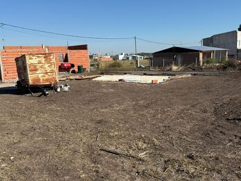 CASA A ESTRENAR EN COLONIA ENSAYO, 2 DORM Y GRAN FONDO VERDE.