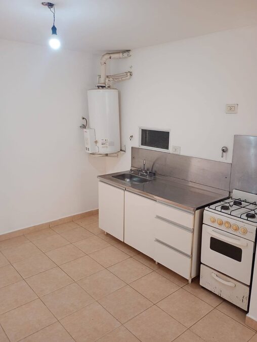 ALQUILO DEPTO 1 DORMITORIO CENTRICO