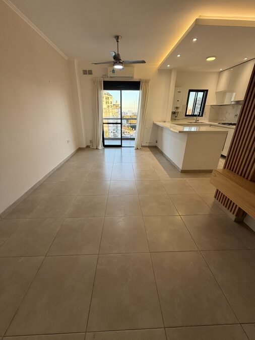 Alquiler espectacular departamento 2 dormitorios + cochera calle Buenos Aires