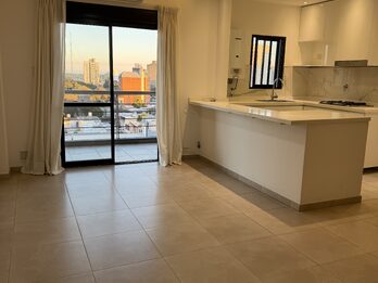 Alquiler espectacular departamento 2 dormitorios + cochera calle Buenos Aires