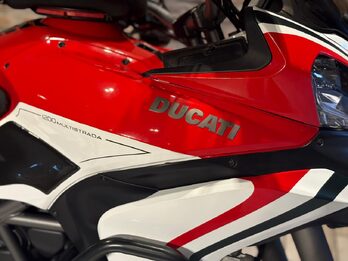 Ducati Multistrada 1200S Touring. Recibo vehículos