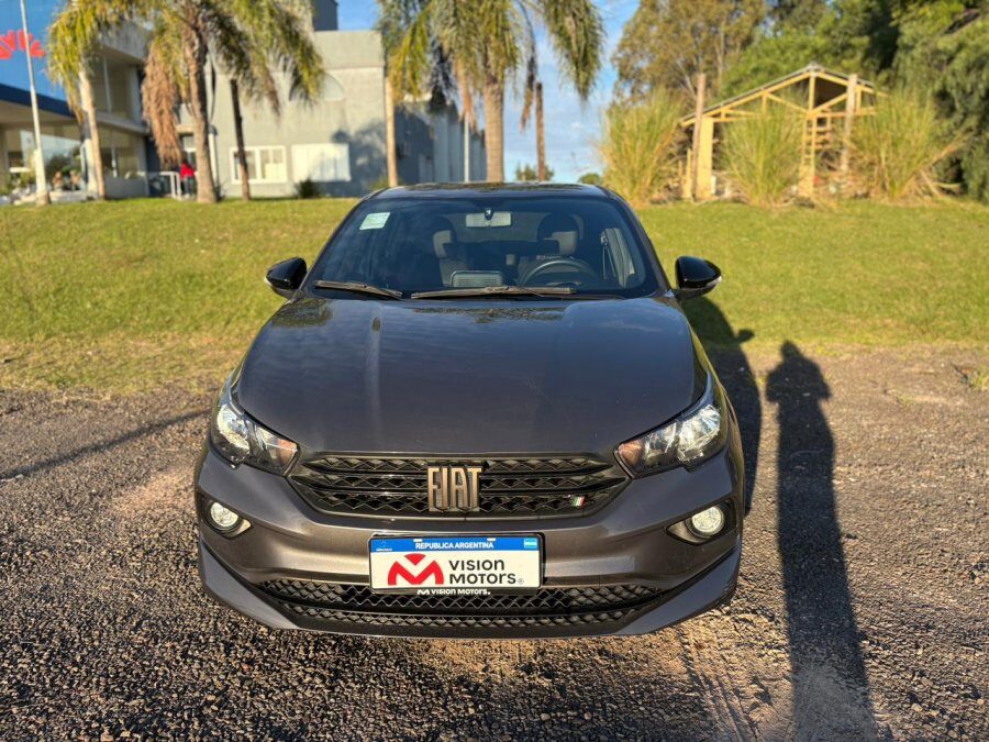 FIAT Cronos Drive 1.3 GSE BZ. Recibo vehiculos