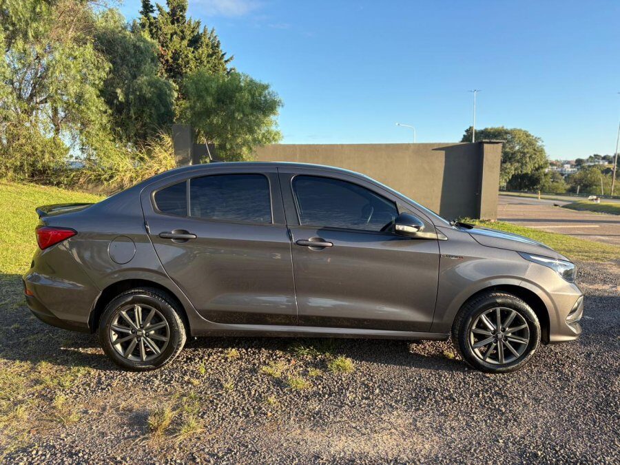 FIAT Cronos Drive 1.3 GSE BZ. Recibo vehiculos
