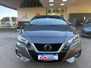 NISSAN Versa 1.6 Exclusive CVT
